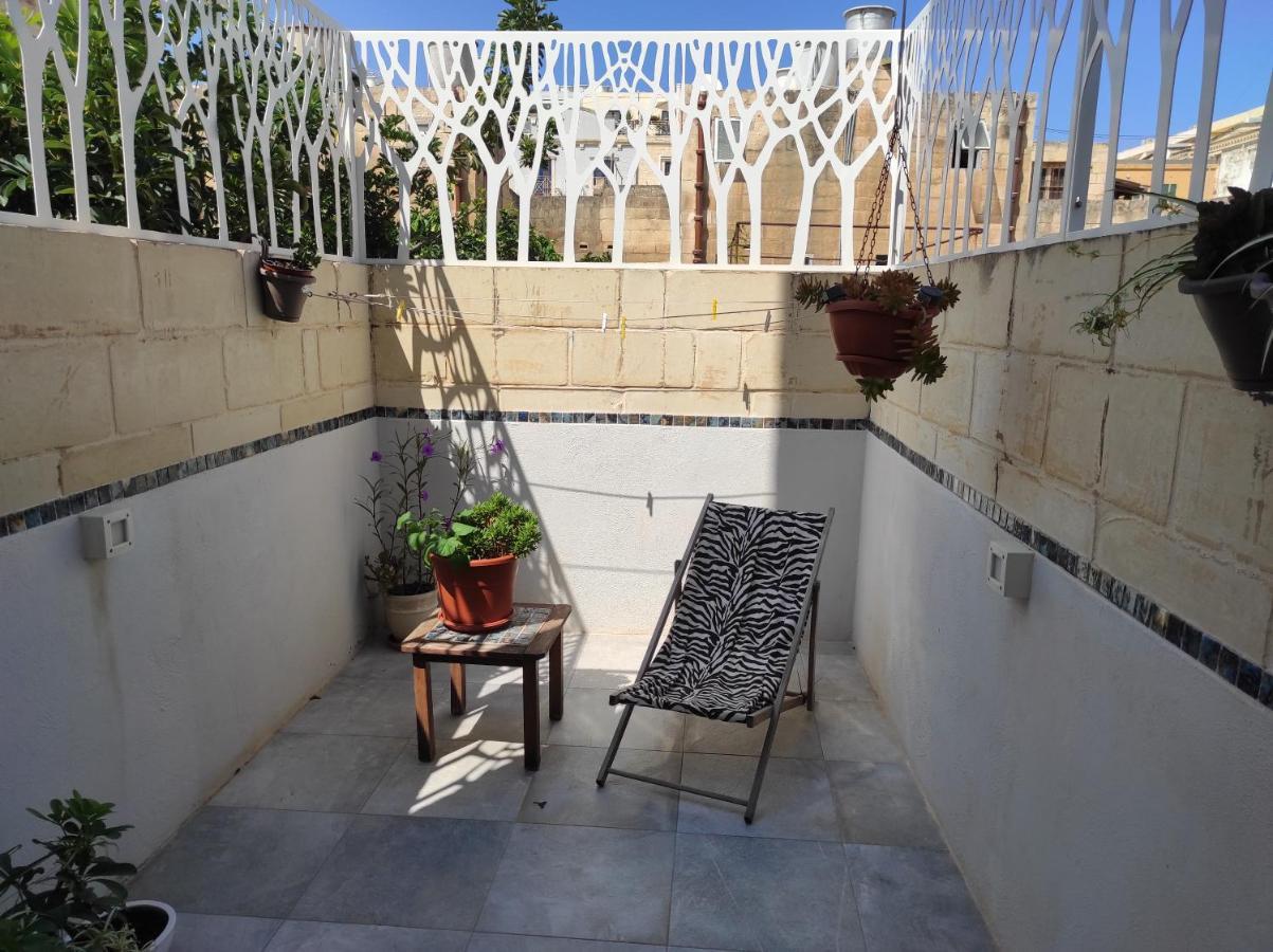Pawlu Accommodations Слима Екстериор снимка