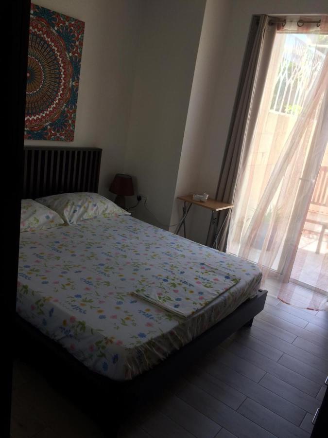 Pawlu Accommodations Слима Екстериор снимка