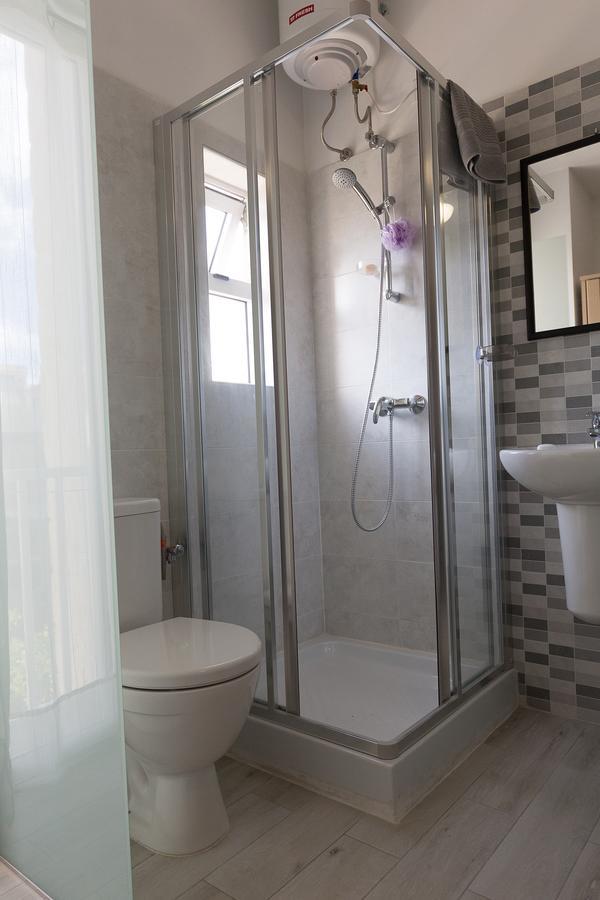 Pawlu Accommodations Слима Екстериор снимка
